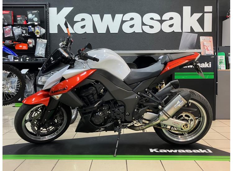 KAWASAKI Z1000 / DSN MOTOS 40