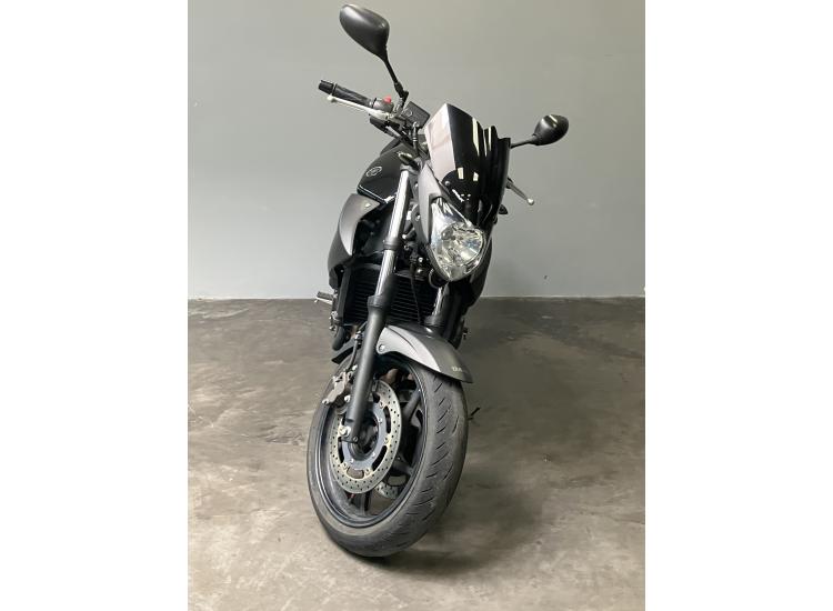 YAMAHA XJ6-N DSN MOTOS 40 POSS A2