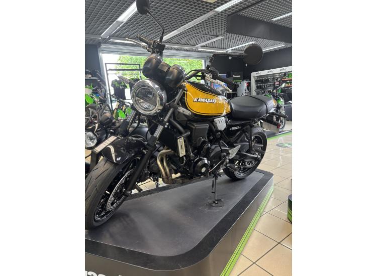 KAWASAKI Z650 RS  / 164.74€/MOIS* / DSN MOTOS 40