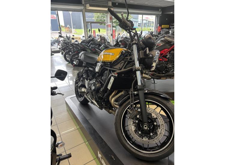 KAWASAKI Z650 RS  / 164.74€/MOIS* / DSN MOTOS 40