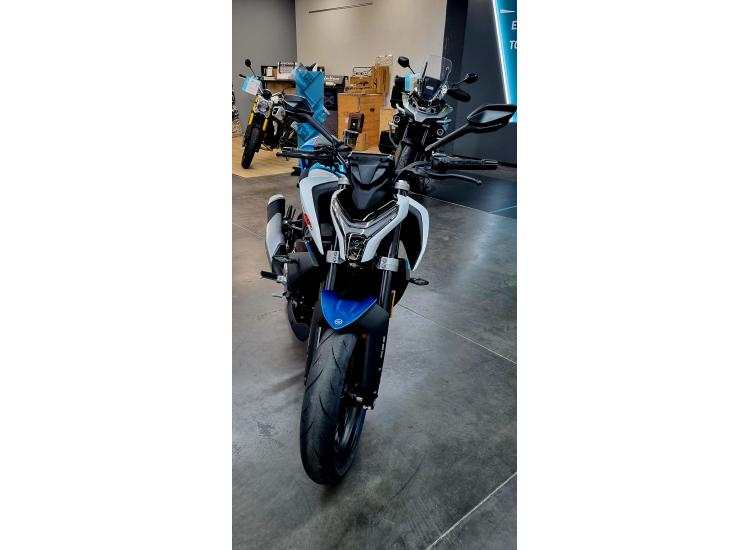 CF MOTO 450NK 2024 / 107.32€/MOIS* / DSN MOTOS 40