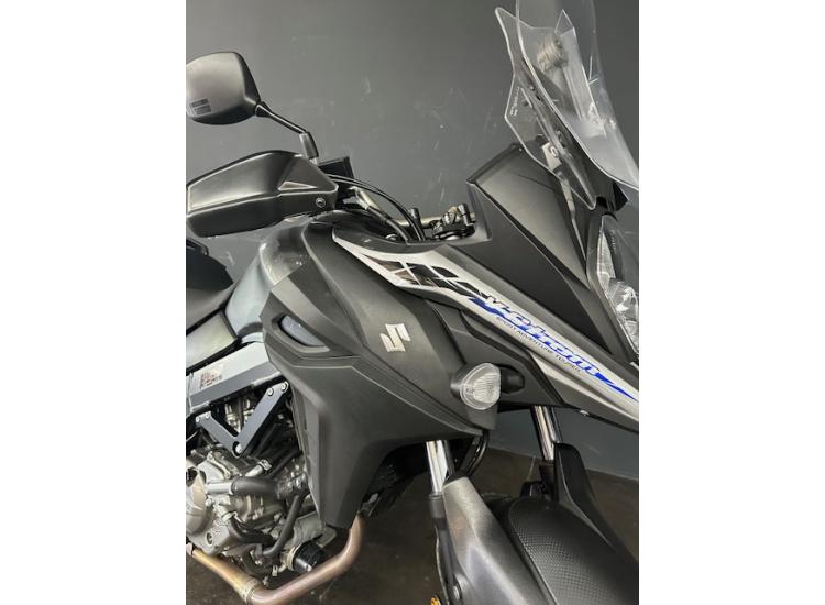 SUZUKI 650 DL / 124.57€/MOIS* / DSN MOTOS 40