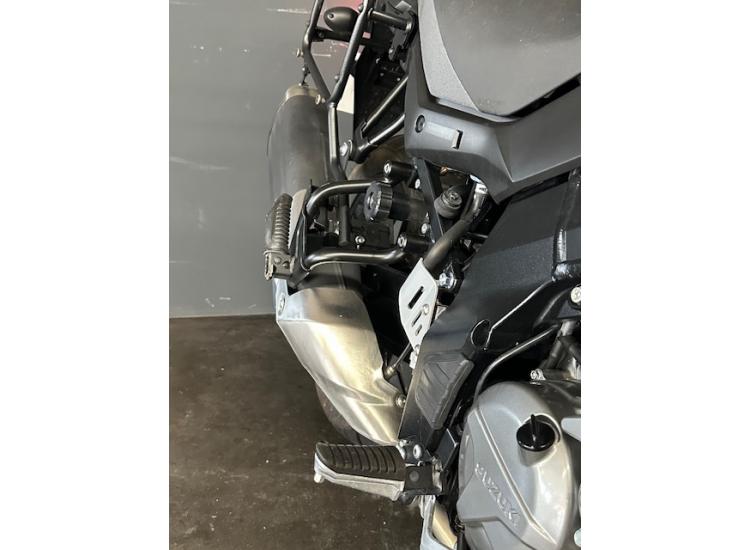 SUZUKI 650 DL / 124.57€/MOIS* / DSN MOTOS 40