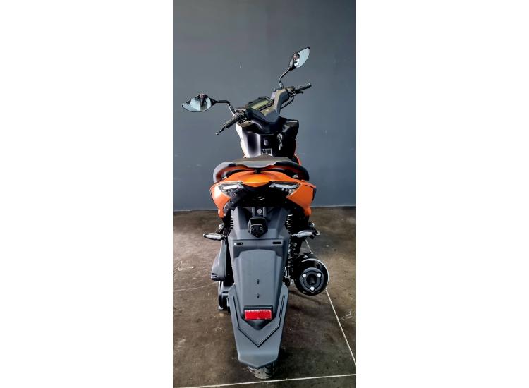 KYMCO SUPER 8 / 53.62€/MOIS* / DSN MOTOS 40