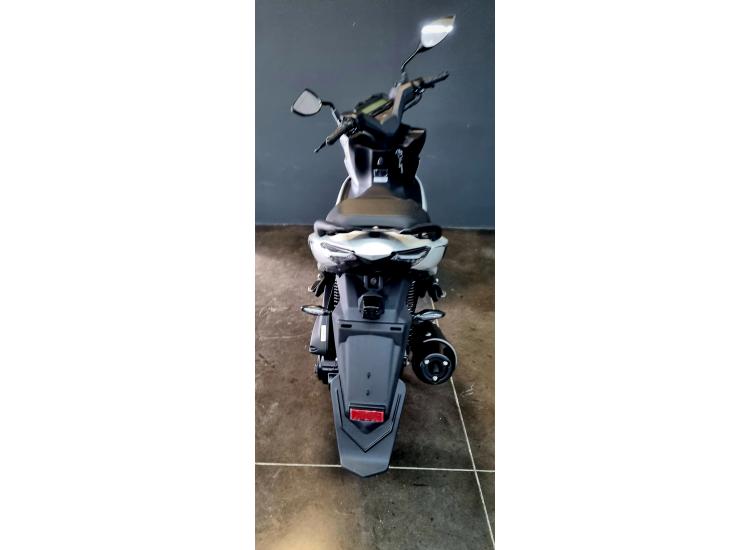 KYMCO SUPER 8 / 53.62€/MOIS* / DSN MOTOS 40