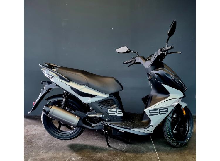 KYMCO SUPER 8 / 53.62€/MOIS* / DSN MOTOS 40