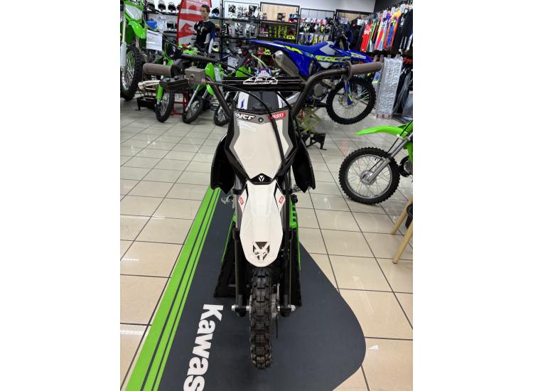 YCF 88 LITE S / DSN MOTOS 40