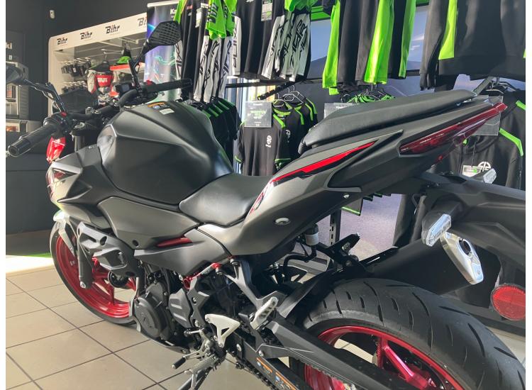 KAWASAKI Z500 SE / 125€ PAR MOIS / DSN MOTOS 40