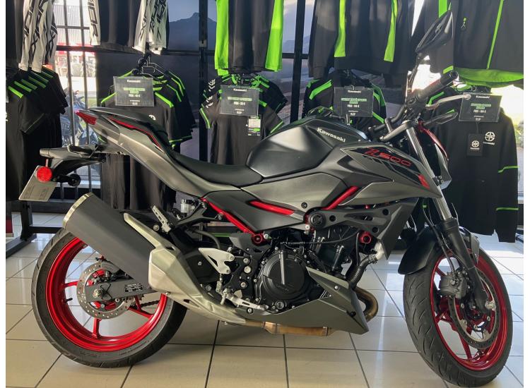 KAWASAKI Z500 SE / 125€ PAR MOIS / DSN MOTOS 40