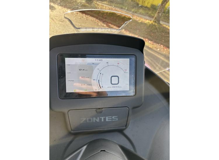 ZONTES 350 E  / 135.59€/MOIS* / DSN MOTOS 40