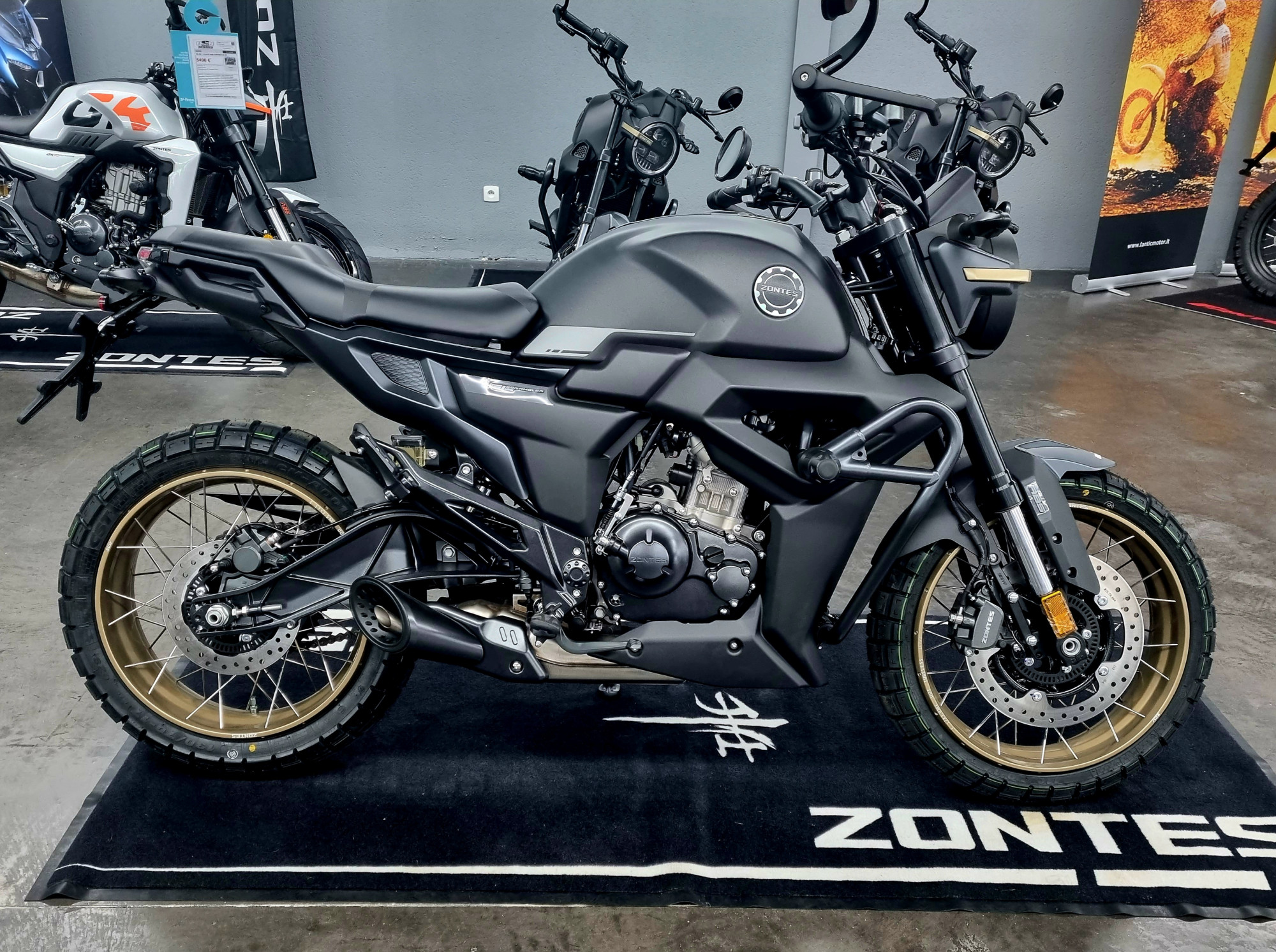 Moto ZONTES 125 SCRAMBLER X / 75.68€/MOIS* / DSN MOTOS 40 occasion