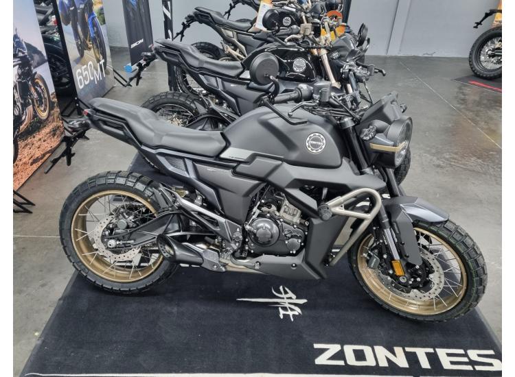 ZONTES 125 SCRAMBLER X / 75.68€/MOIS* / DSN MOTOS 40