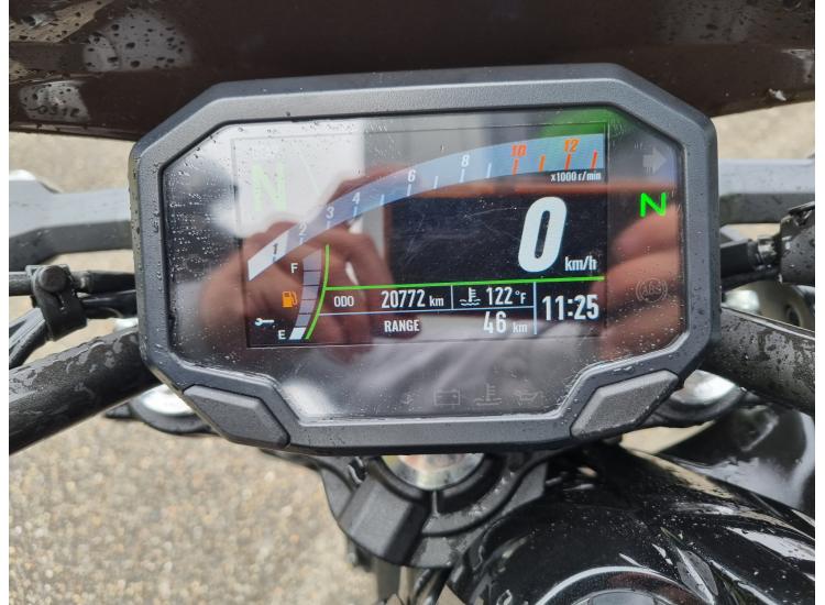 KAWAZAKI Z650 / 128€/MOIS* / DSN MOTOS 40