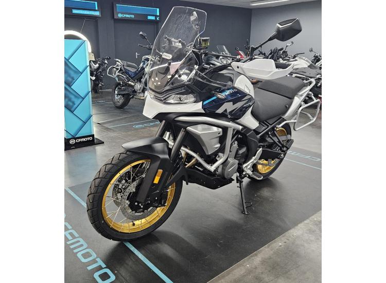 CF MOTO 700MT / 108.20€/MOIS* / DSN MOTOS 40