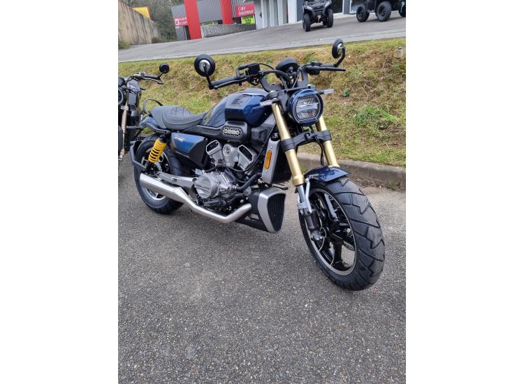HYOSUNG GV 125 X / 109.85€/MOIS* / DSN MOTOS 40