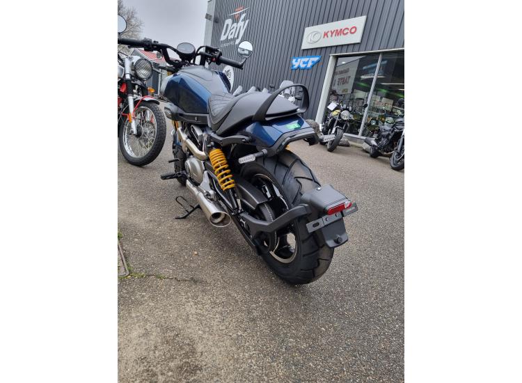 HYOSUNG GV 125 X / 109.85€/MOIS* / DSN MOTOS 40