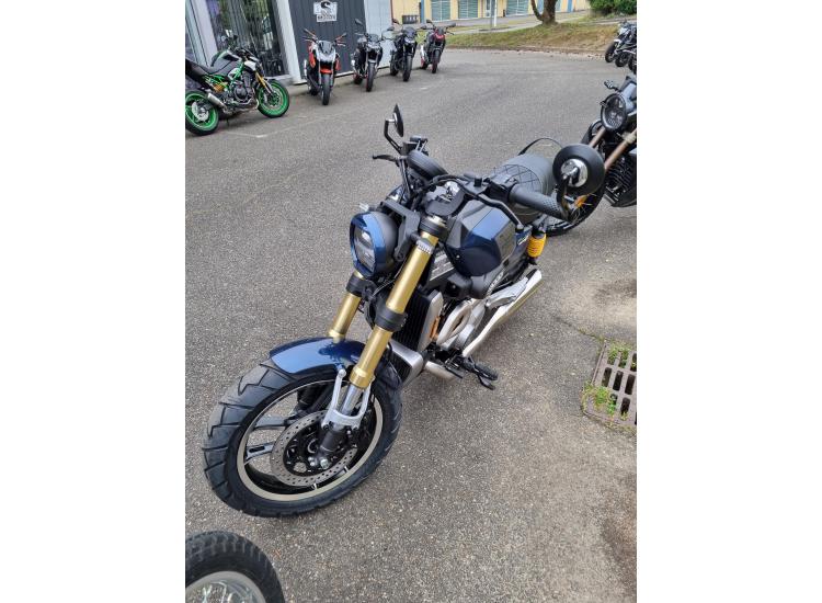 HYOSUNG GV 125 X / 109.85€/MOIS* / DSN MOTOS 40
