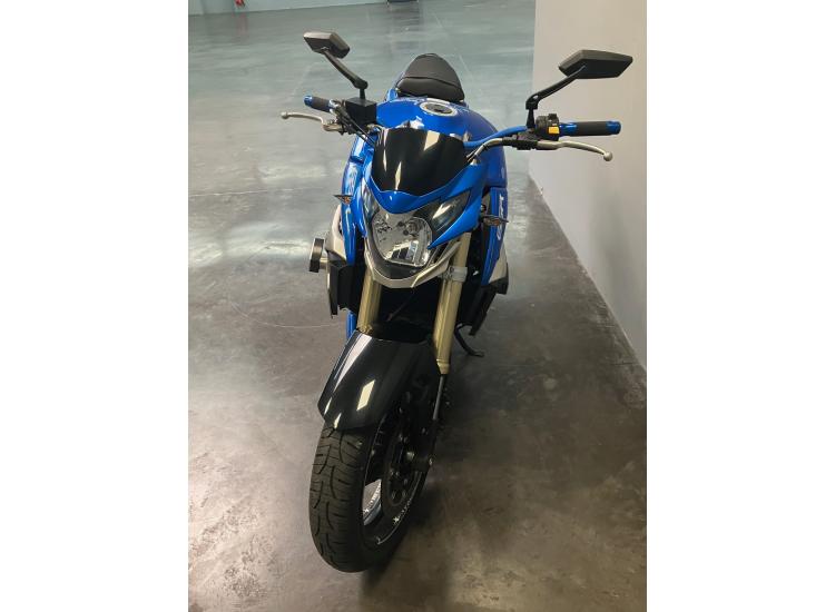 SUZUKI 750 GSR EDITION FREEGUN  /  DSN MOTOS 40