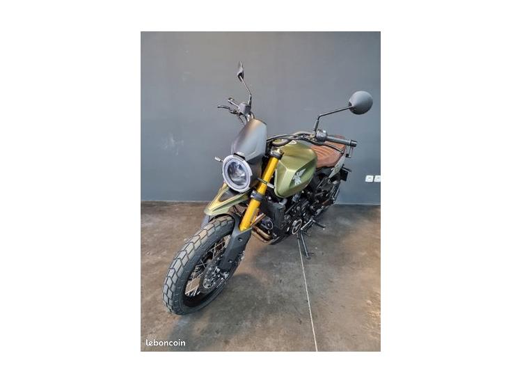 MOTO MORINI SEIEMMEZZO SCR 612/ 147,14€/mois/DSN MOTOS 40