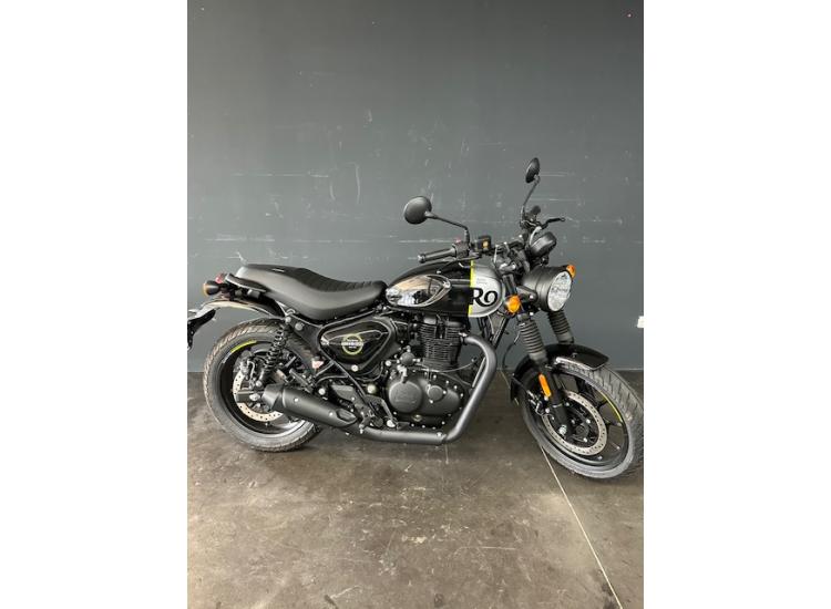 ROYAL ENFIELD HNTR 350 REBEL BLACK