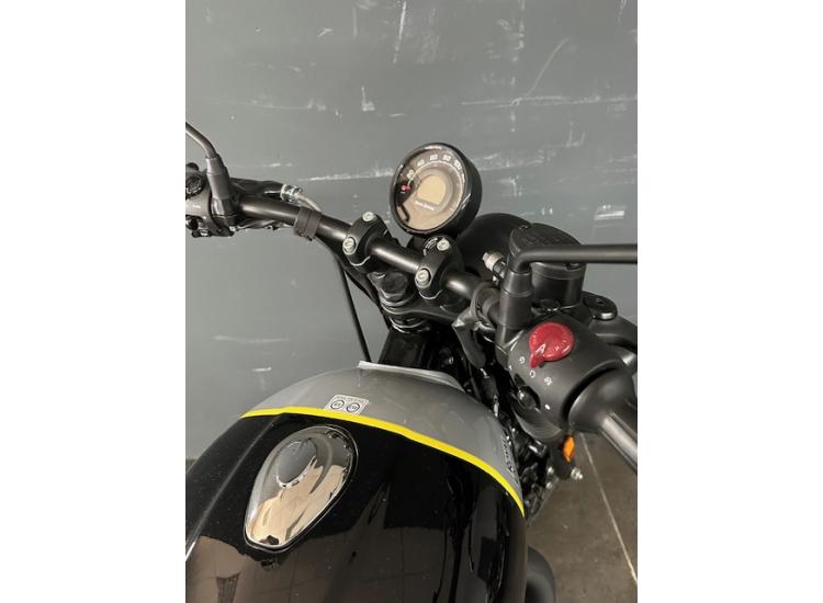 ROYAL ENFIELD HNTR 350 REBEL BLACK