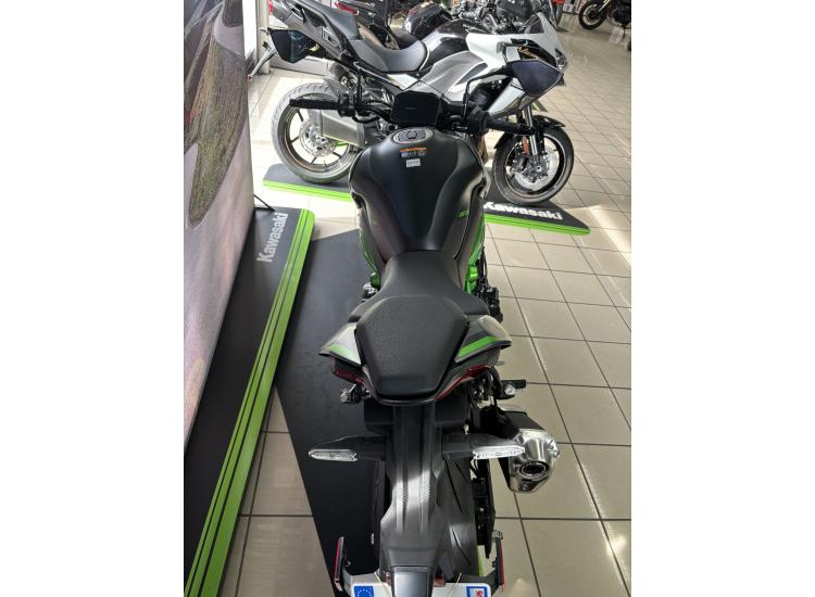 KAWASAKI z900 70kw  / 177.73€/MOIS* / DSN MOTOS 40