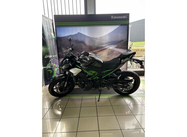 KAWASAKI z900 70kw  / 177.73€/MOIS* / DSN MOTOS 40